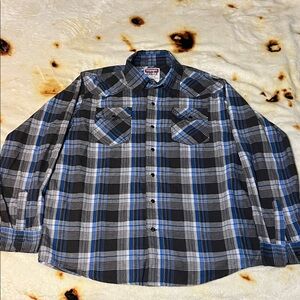Wrangler Blue and Black Plaid Casual Shirt